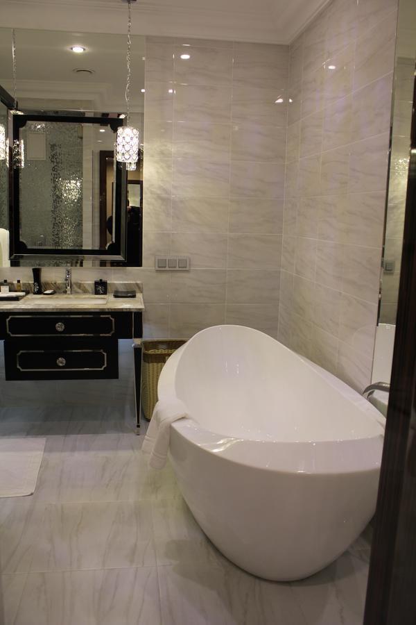 Boutique Hotel Health Club&Spa Grand Prix Астана Екстериор снимка