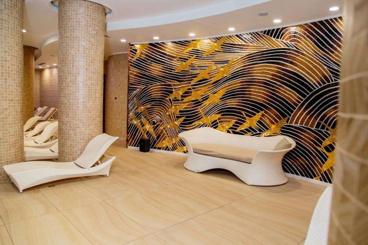 Boutique Hotel Health Club&Spa Grand Prix Астана Екстериор снимка